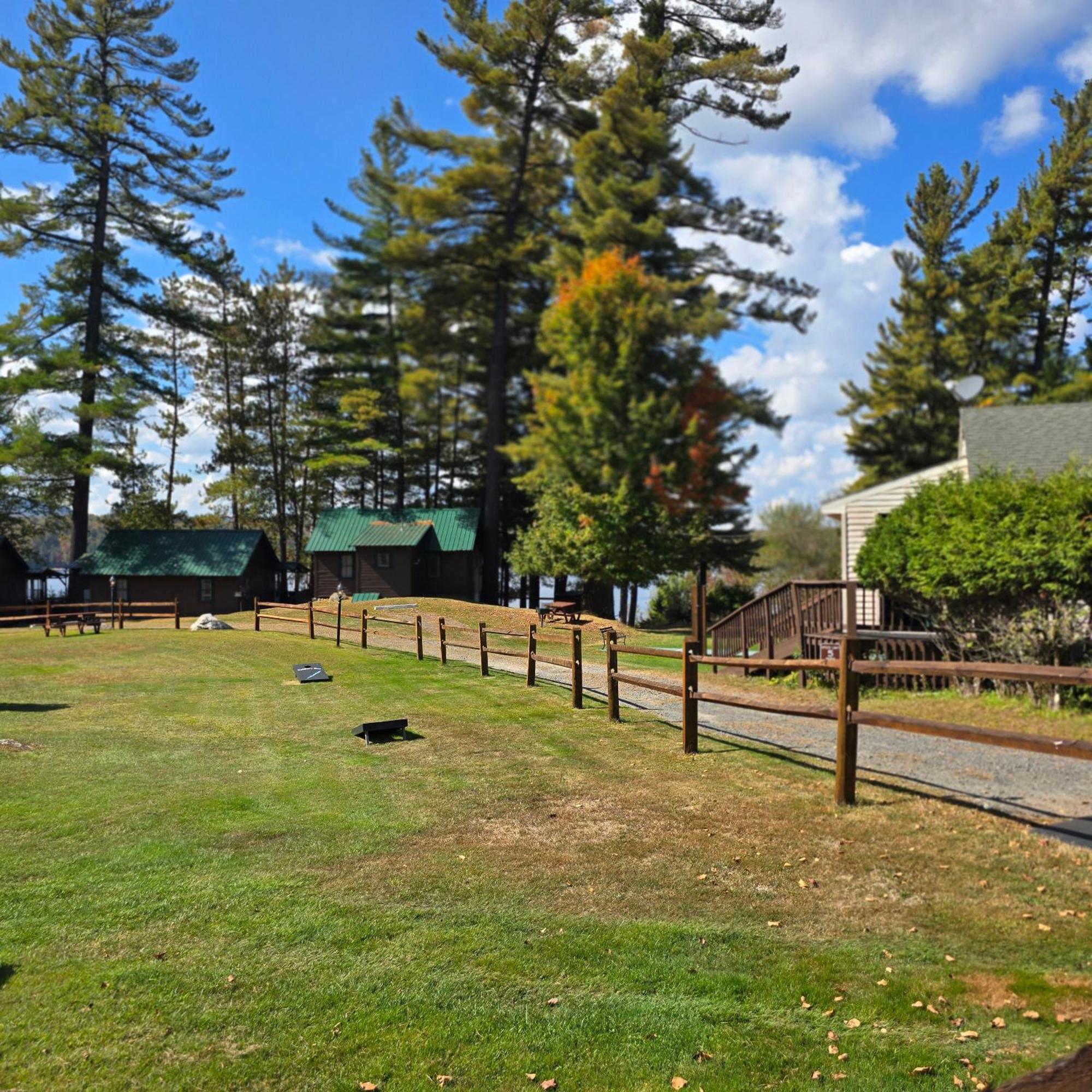 Paddler'S Rest Lakeside Cabins And Motel Long Lake المظهر الخارجي الصورة